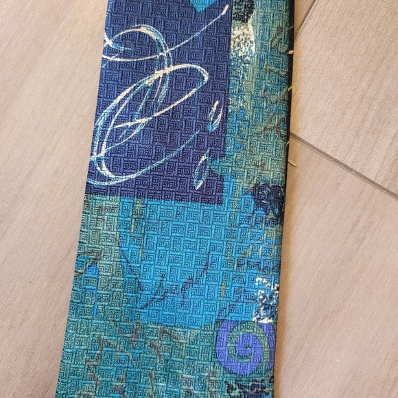 Ferrano Silk Tie - Picture 2 of 4